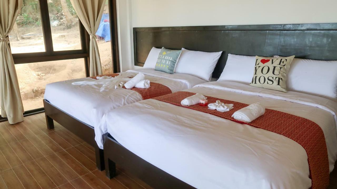 Moon Beach Villas Ел Нидо Екстериор снимка